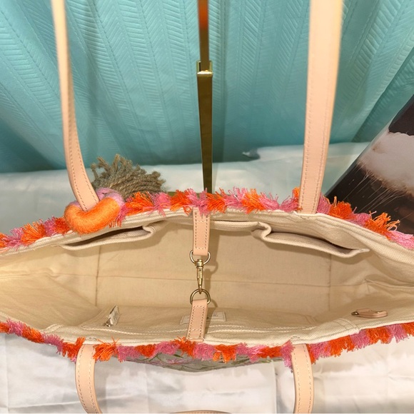 Like New - Spartina 449 Daufuskie Island Floral Tote - Picture 5 of 10